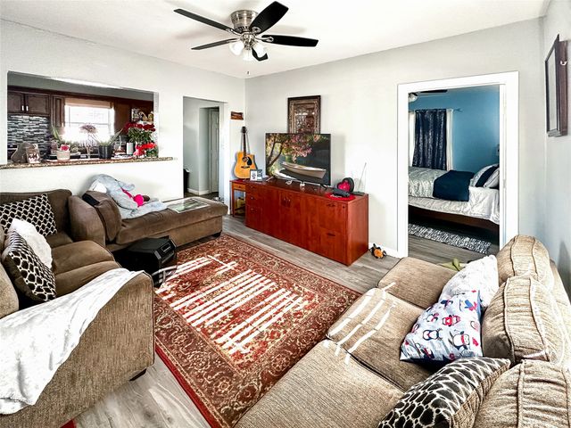 2930 Alabama Avenue, Dallas, TX 75216