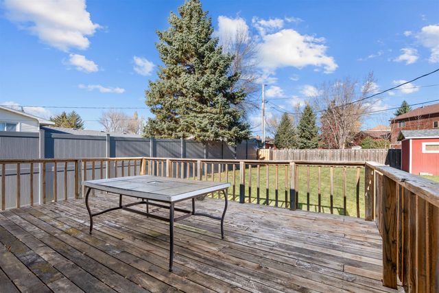 1108 18th Ave SW, Minot, ND 58701