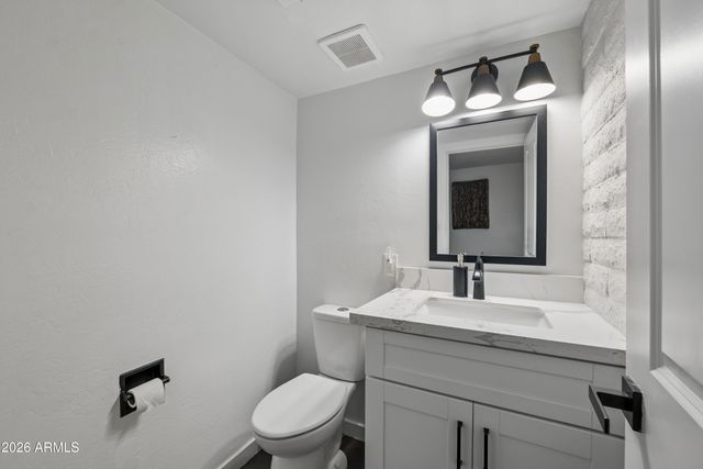 3711 E MONTEROSA Street 10, Phoenix, AZ 85018
