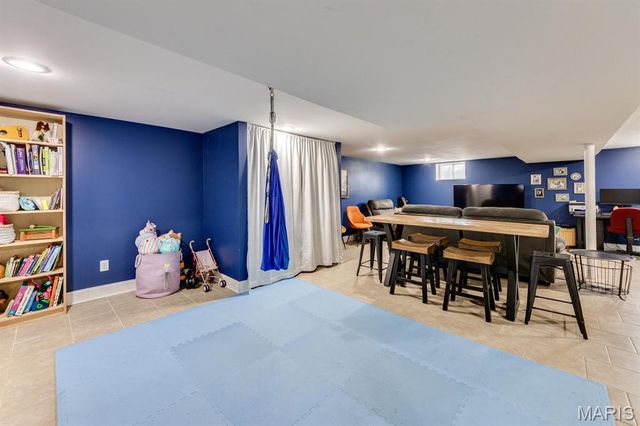 203 Almentor Avenue, St Louis, MO 63119