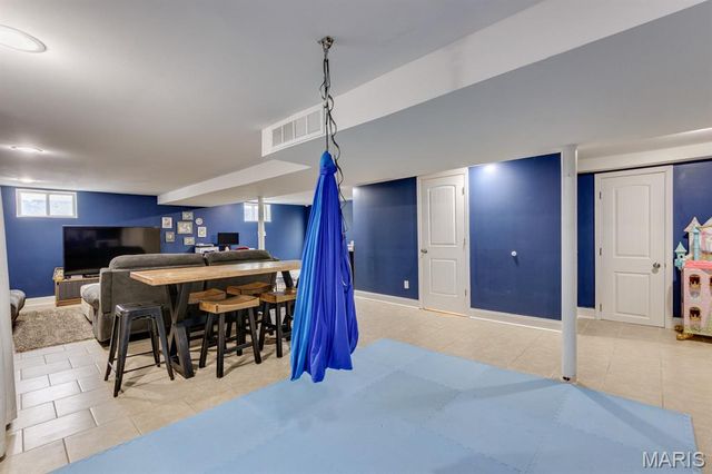 203 Almentor Avenue, St Louis, MO 63119