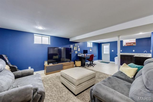 203 Almentor Avenue, St Louis, MO 63119