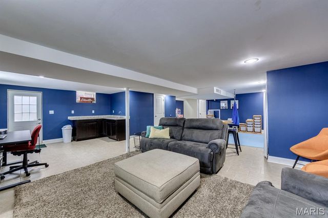 203 Almentor Avenue, St Louis, MO 63119