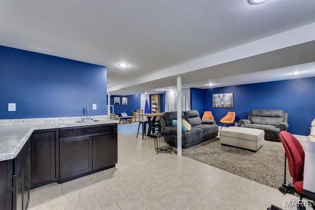 203 Almentor Avenue, St Louis, MO 63119