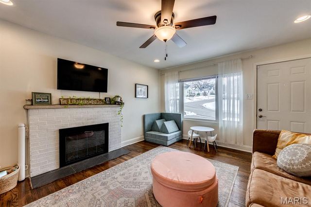 203 Almentor Avenue, St Louis, MO 63119