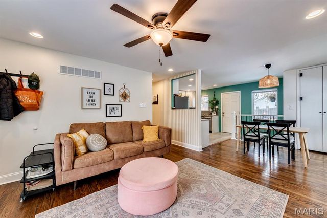 203 Almentor Avenue, St Louis, MO 63119