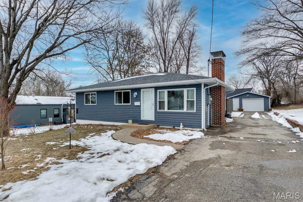 203 Almentor Avenue, St Louis, MO 63119