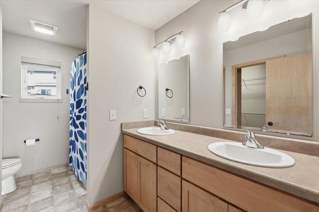 7160 Calla Pass, Middleton, WI 53562
