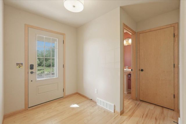 7160 Calla Pass, Middleton, WI 53562
