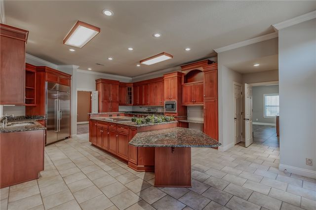 1 S Beau Chene Lane, Rogers, AR 72758