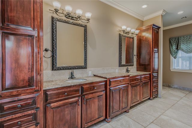 1 S Beau Chene Lane, Rogers, AR 72758