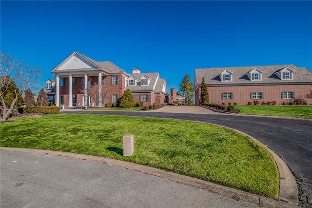 1 S Beau Chene Lane, Rogers, AR 72758