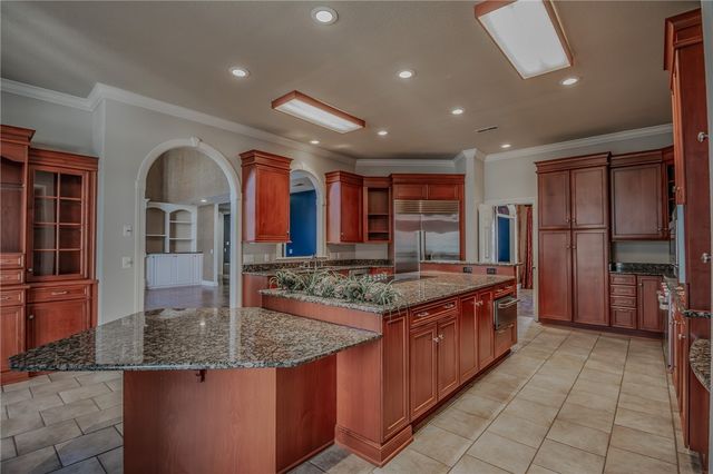 1 S Beau Chene Lane, Rogers, AR 72758