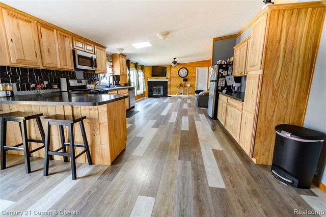 13045 Strong Boulevard, South Rockwood, MI 48179