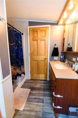 13045 Strong Boulevard, South Rockwood, MI 48179