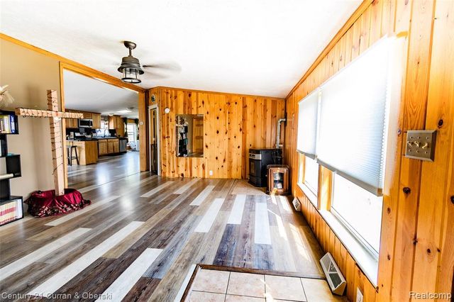 13045 Strong Boulevard, South Rockwood, MI 48179