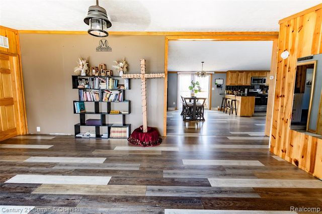 13045 Strong Boulevard, South Rockwood, MI 48179