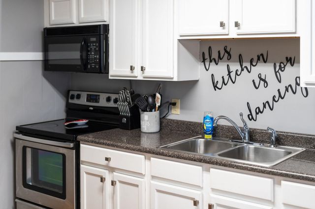 207 RESERVOIR ST, Staunton, VA 24401