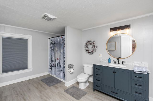 207 RESERVOIR ST, Staunton, VA 24401