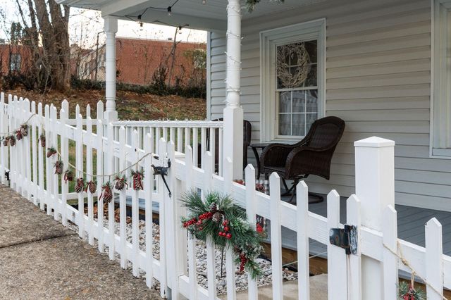 207 RESERVOIR ST, Staunton, VA 24401