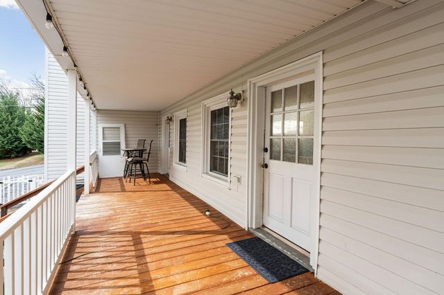 207 RESERVOIR ST, Staunton, VA 24401