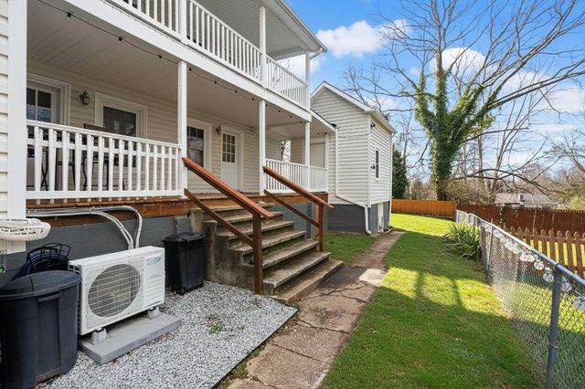 207 RESERVOIR ST, Staunton, VA 24401