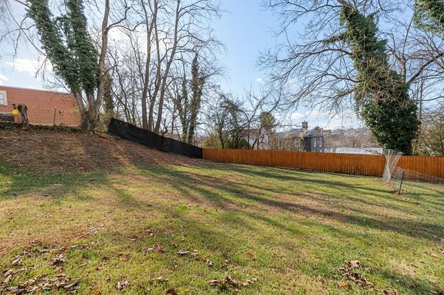 207 RESERVOIR ST, Staunton, VA 24401