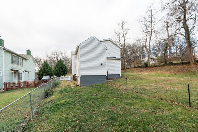 207 RESERVOIR ST, Staunton, VA 24401