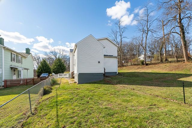207 RESERVOIR ST, Staunton, VA 24401