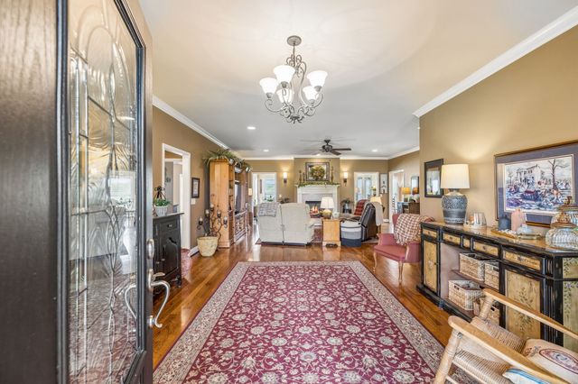 2575 Mount Vernon Rd, Chapel Hill, TN 37034