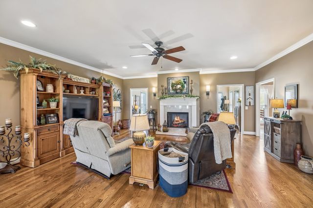 2575 Mount Vernon Rd, Chapel Hill, TN 37034