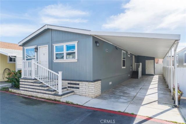 21851 Newland 214, Huntington Beach, CA 92646