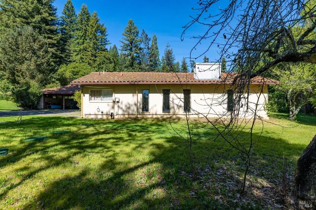 3320 Redwood Rd, Napa, CA 94558