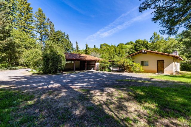 3320 Redwood Rd, Napa, CA 94558