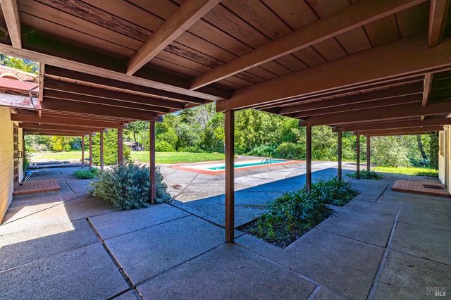 3320 Redwood Rd, Napa, CA 94558