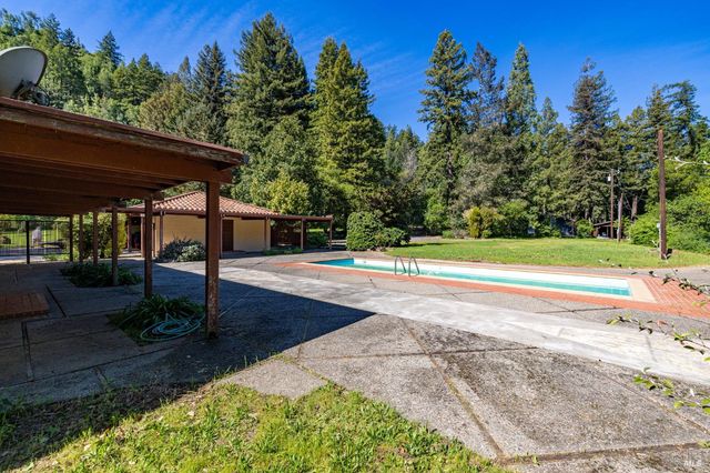 3320 Redwood Rd, Napa, CA 94558