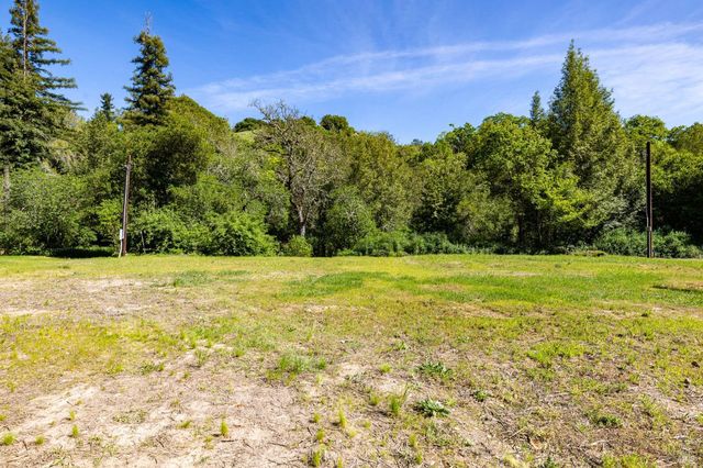 3320 Redwood Rd, Napa, CA 94558