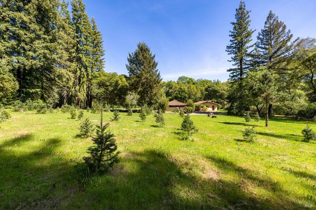 3320 Redwood Rd, Napa, CA 94558