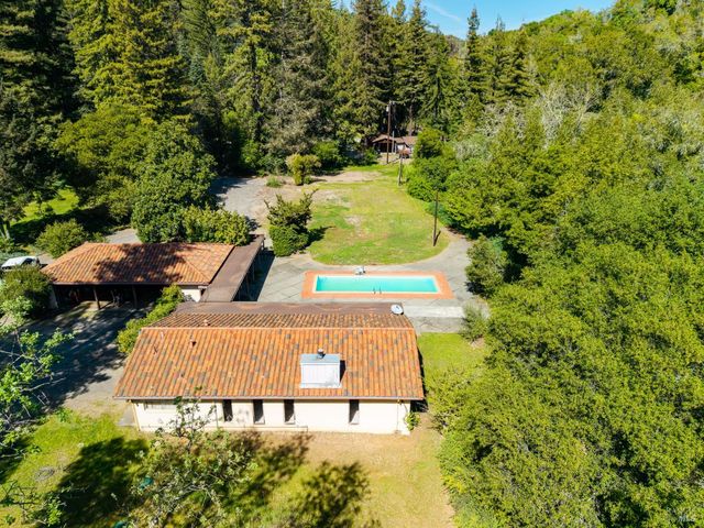 3320 Redwood Rd, Napa, CA 94558