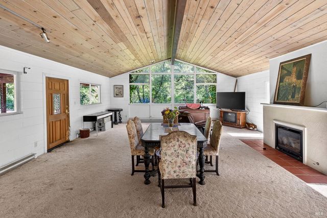 3320 Redwood Rd, Napa, CA 94558