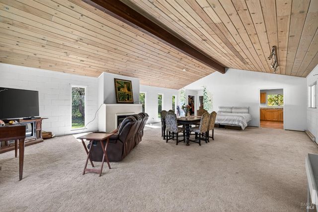 3320 Redwood Rd, Napa, CA 94558