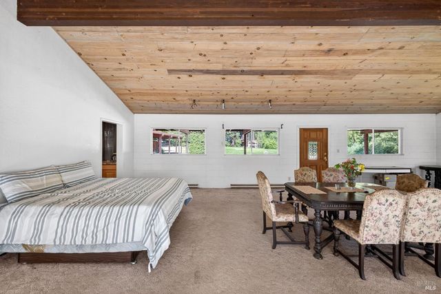 3320 Redwood Rd, Napa, CA 94558