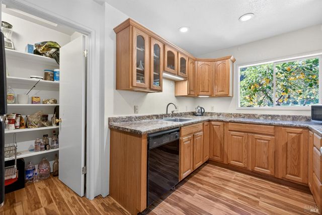 3320 Redwood Rd, Napa, CA 94558