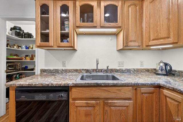 3320 Redwood Rd, Napa, CA 94558