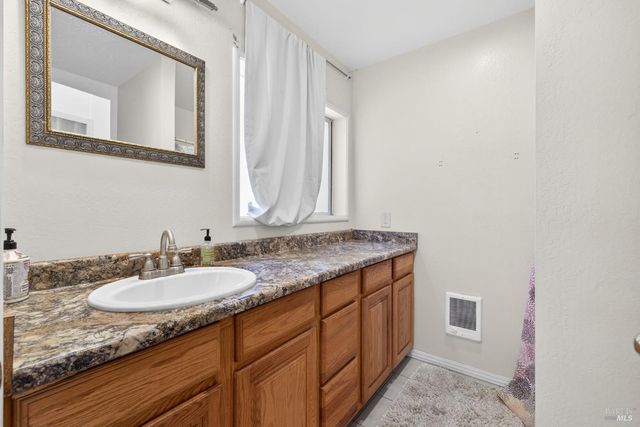 3320 Redwood Rd, Napa, CA 94558