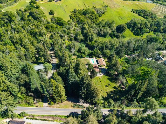 3320 Redwood Rd, Napa, CA 94558