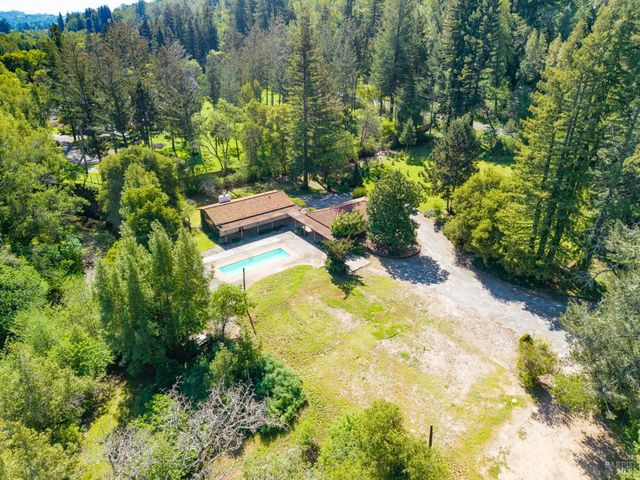 3320 Redwood Rd, Napa, CA 94558