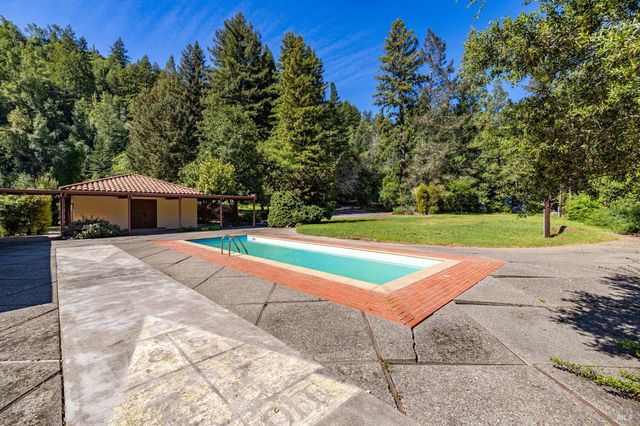 3320 Redwood Rd, Napa, CA 94558