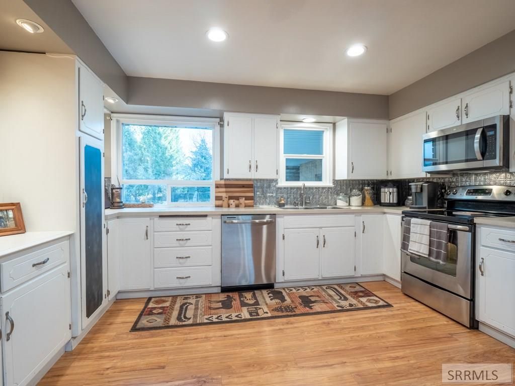 Image 12 of property listing at 263 W 2nd N, Rigby, ID 83442