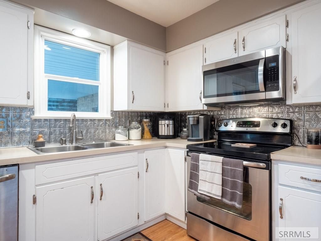 Image 13 of property listing at 263 W 2nd N, Rigby, ID 83442